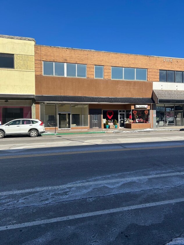 Primary Photo - Downtown Living
