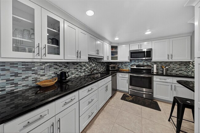 Foto del edificio - 531 N Ocean Blvd