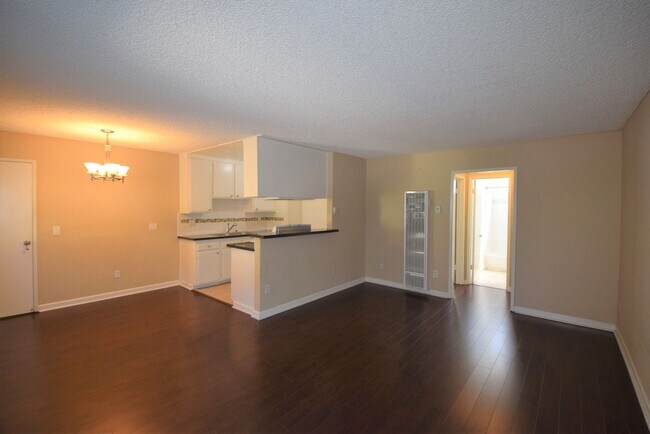 Foto del edificio - 13846 Sherman Way