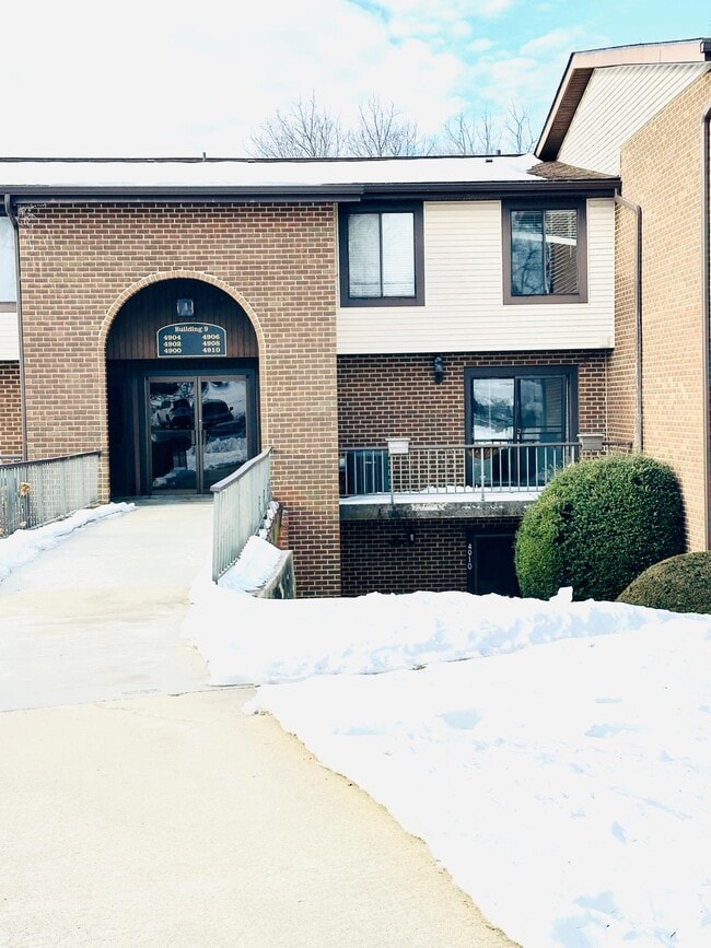 Building Photo - 4908 W Brigantine Ct