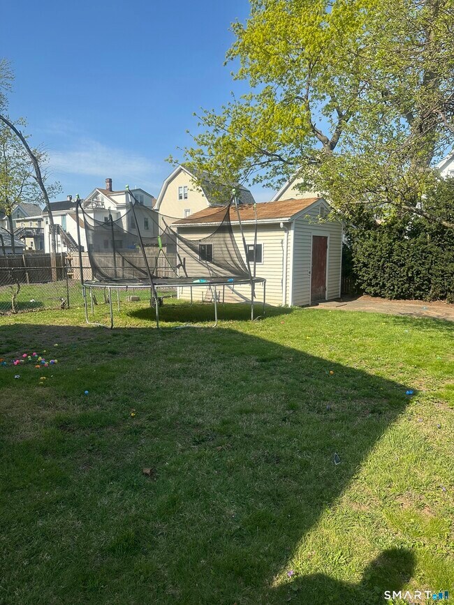 Building Photo - 433 3rd Ave