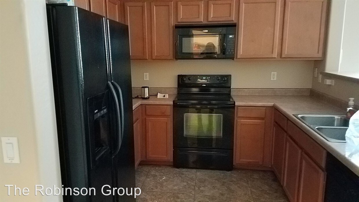 Primary Photo - 6414 S 74th Ln