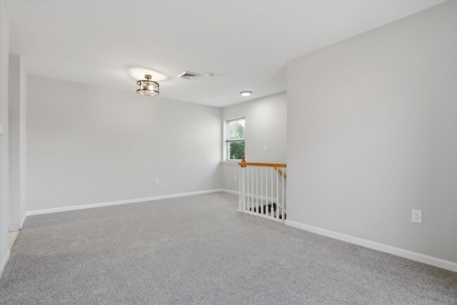 Building Photo - 2BR/2BA Condo in Chesterview | Open Layout, Deck & Community Pool