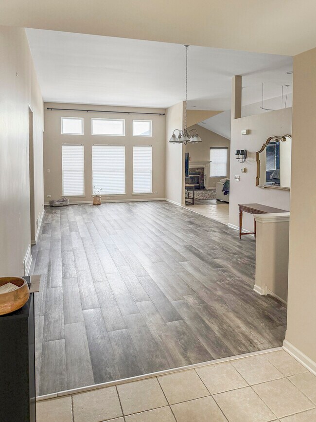 Building Photo - 1387 Prescott Dr