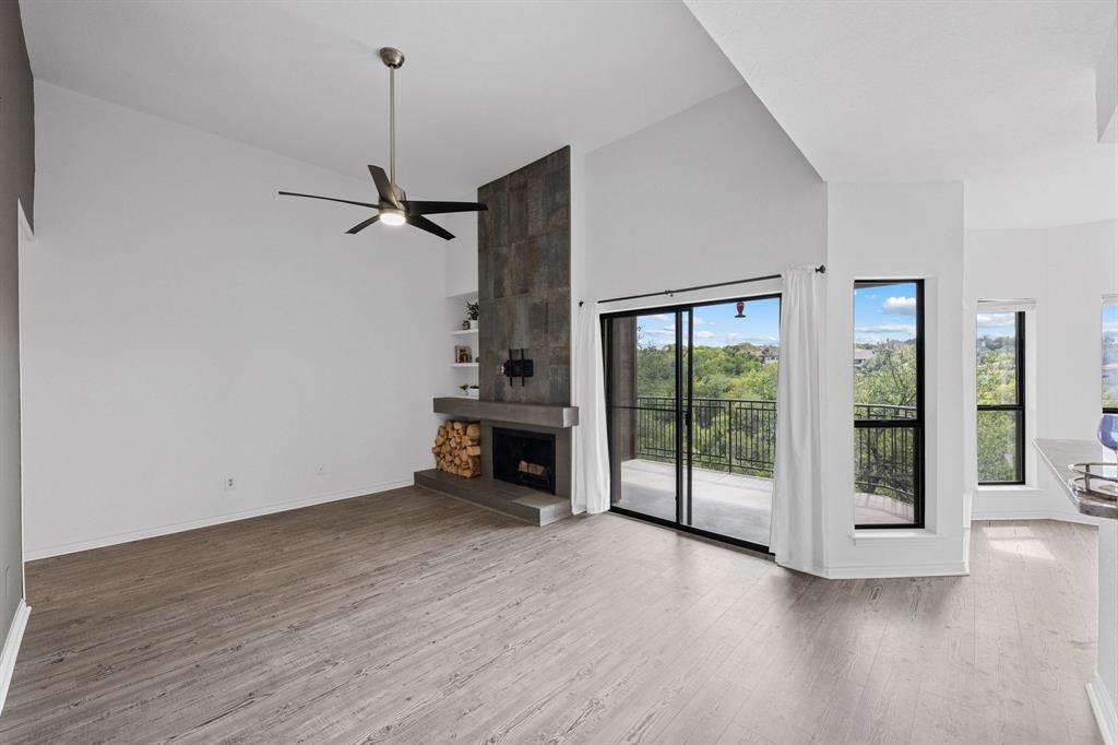 Foto principal - 4711 Spicewood Springs Rd