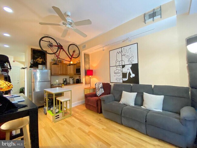Foto del edificio - 1214 N 5th St