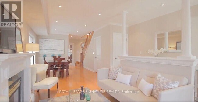 Photo du bâtiment - 950 Greenwood Ave