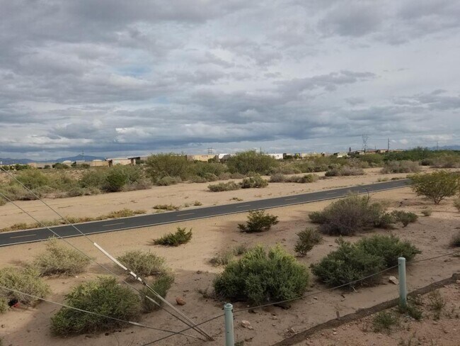 Building Photo - 5135 S River Run Drive