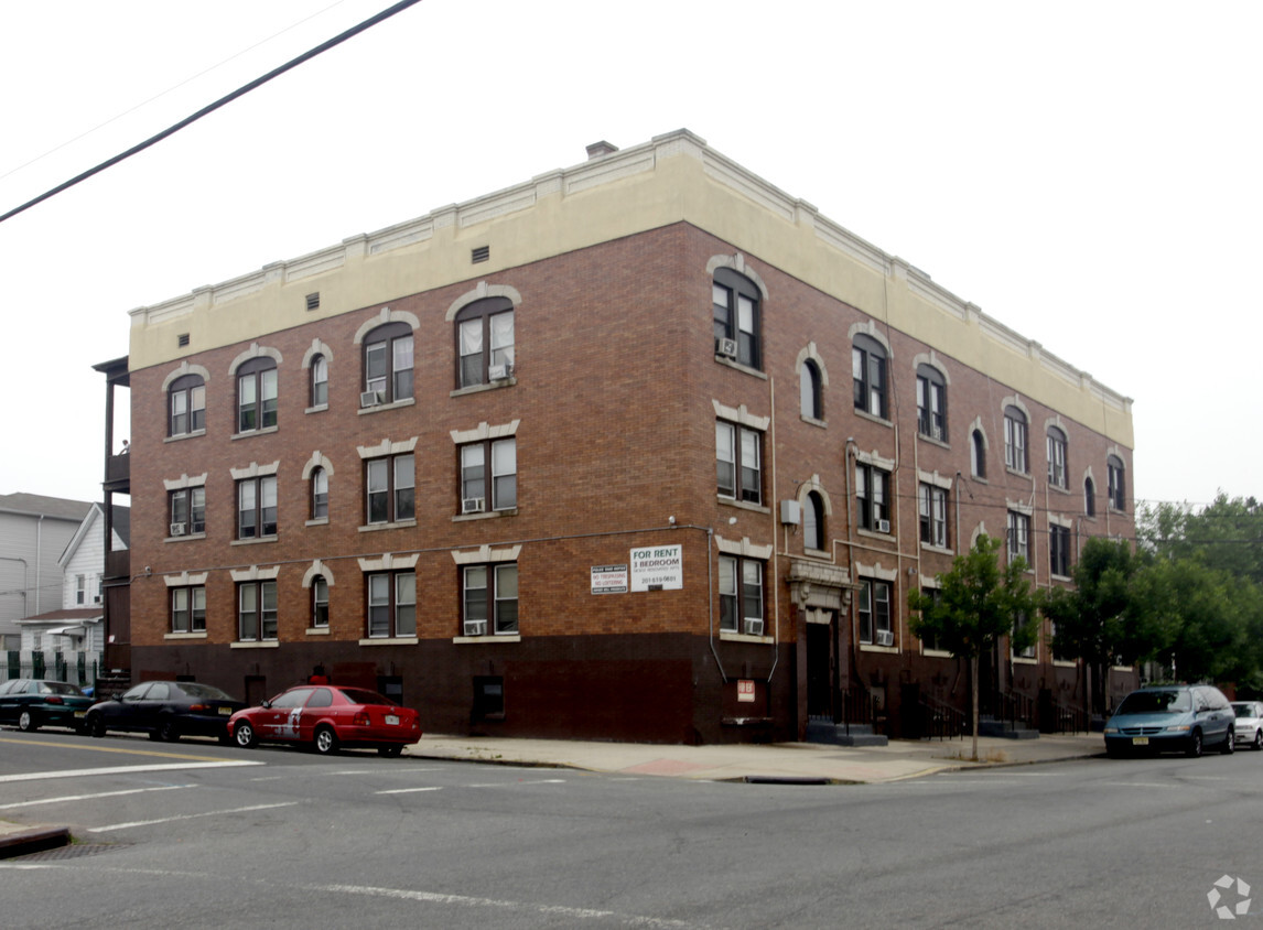 80-86 2nd St, Elizabeth, NJ 07206 - Apartments in Elizabeth, NJ ...