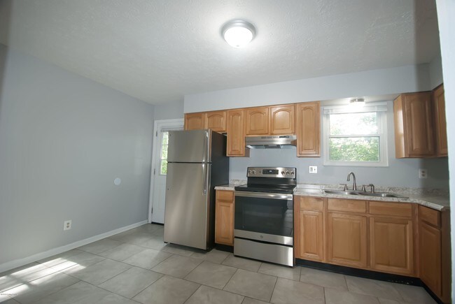 Building Photo - 4920 Cawood Dr