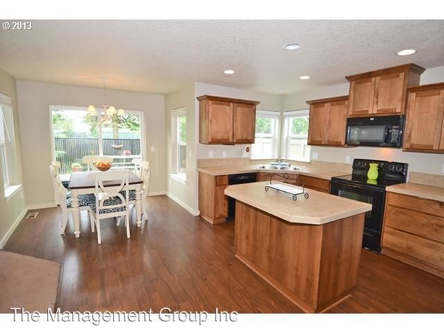Building Photo - 4 br, 2.5 bath House - 6925 NE 104th Way