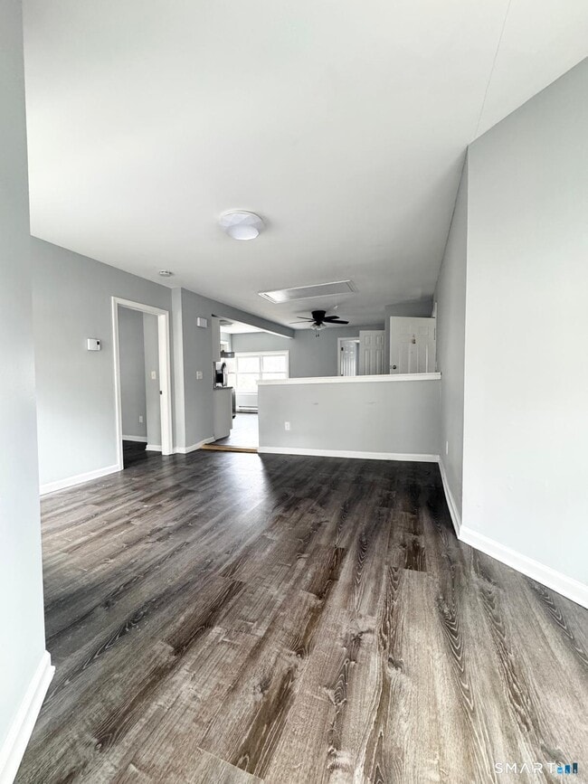 Building Photo - 33 Pond St