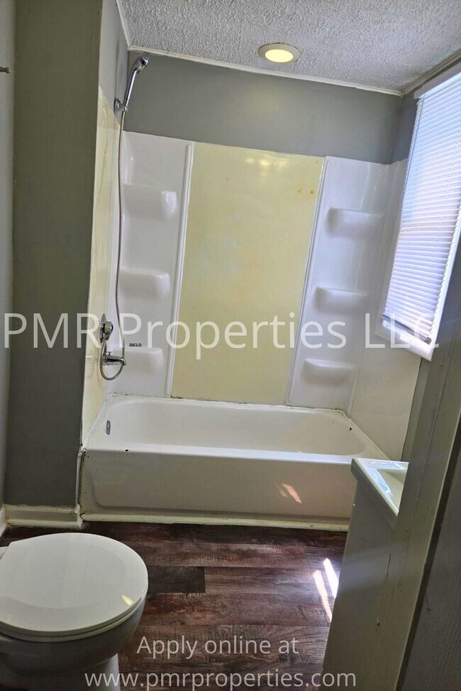 Foto del edificio - 321 Voorhis St