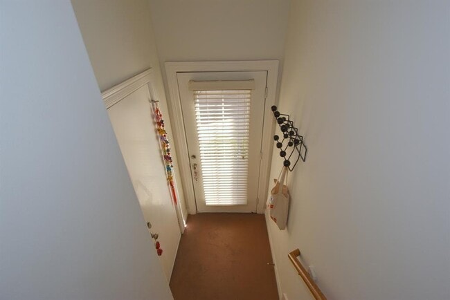 Building Photo - 118 McGowen St