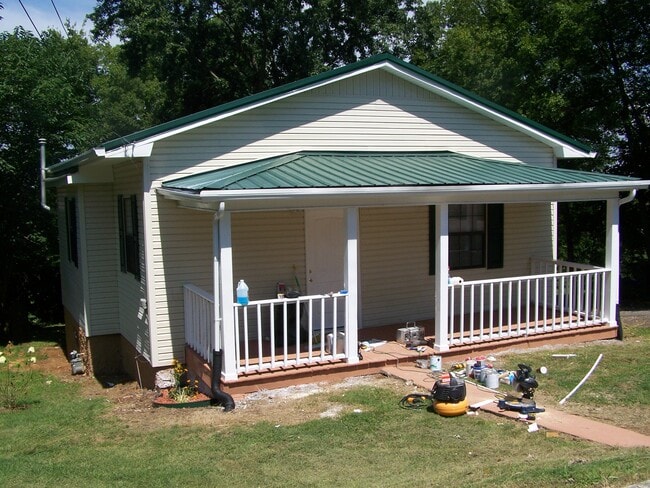 Building Photo - 1225 Jefferson Ave