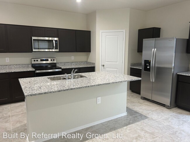 Building Photo - 4 br, 2 bath House - 5119 E Emery Rd