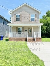 Building Photo - 616 Battery Ave