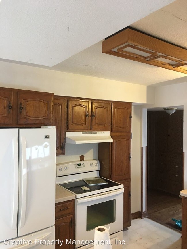 Foto del edificio - 4 br, 3 bath Apartment - 821 - 10th Ave NW