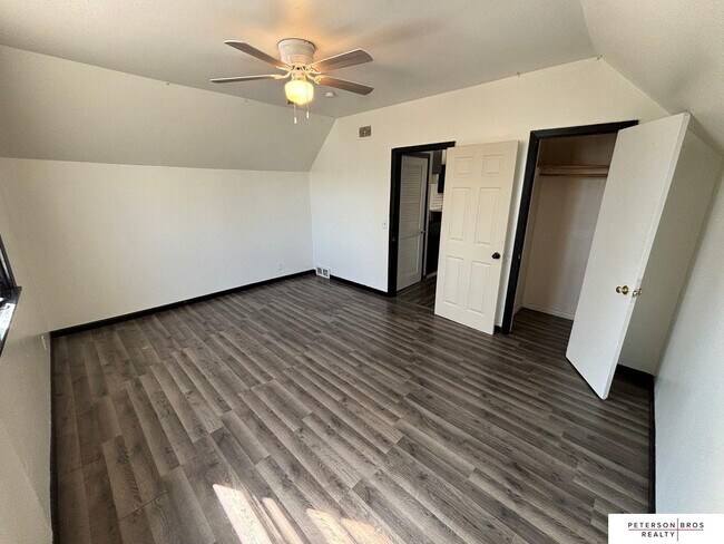 Building Photo - 4740 N 38th St
