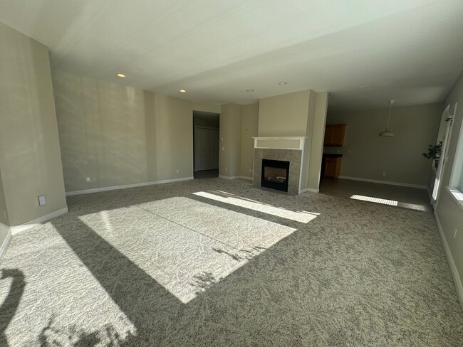 Building Photo - 20920 115 Av