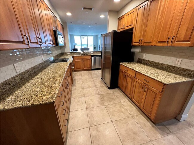 Building Photo - 611 Riviera Dunes Way