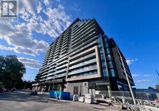Building Photo - 3009-3009 Novar Rd