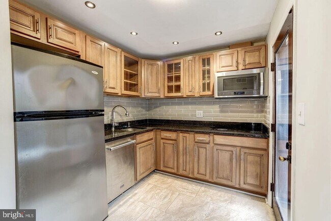Building Photo - 1077 Paper Mill Ct