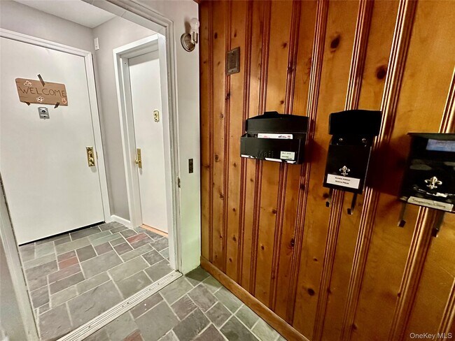 Foto del edificio - 213-49 39th Ave