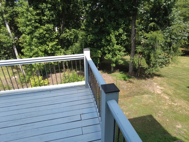 Foto del edificio - 600 Deacon Ridge St