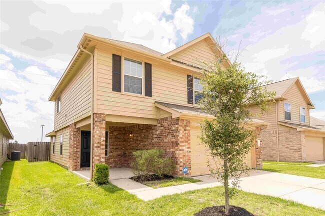 Building Photo - 5515 Long Arbor Ln