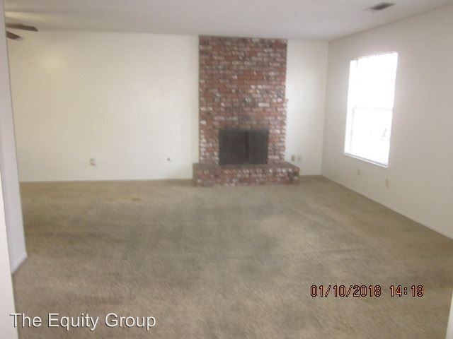 Building Photo - 1745 S Regina St