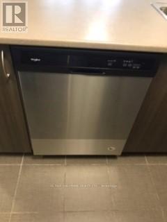 Photo du bâtiment - 570 Bay St.