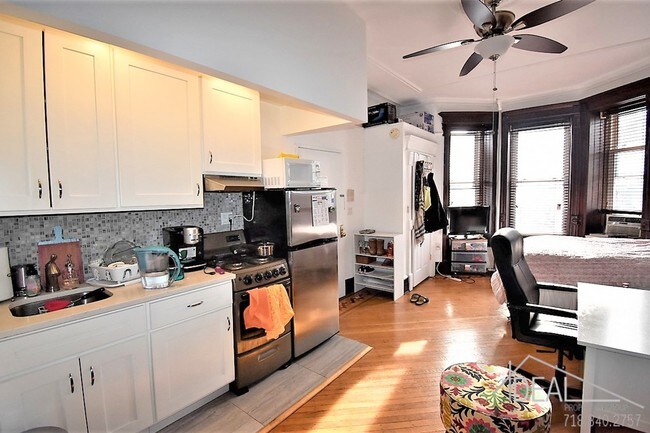 Foto del edificio - 441 63rd Street #ParlorR