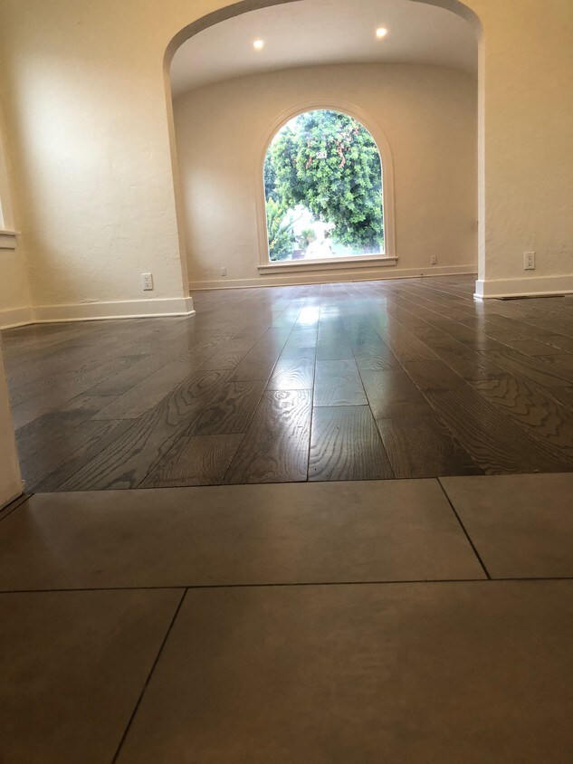 1352 S Tremaine Ave Unit 1, Los Angeles, CA 90019 Apartments in Los Angeles, CA