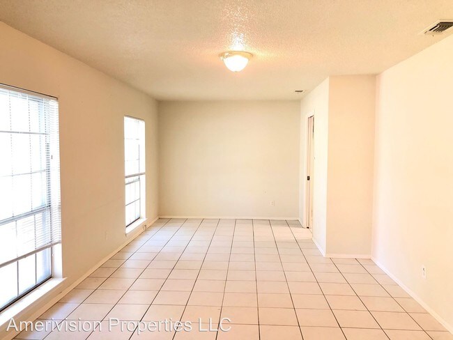 Building Photo - 3 br, 2 bath House - 1307 White Rock