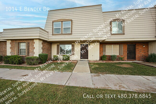 Foto del edificio - 1014 E Bendix Dr