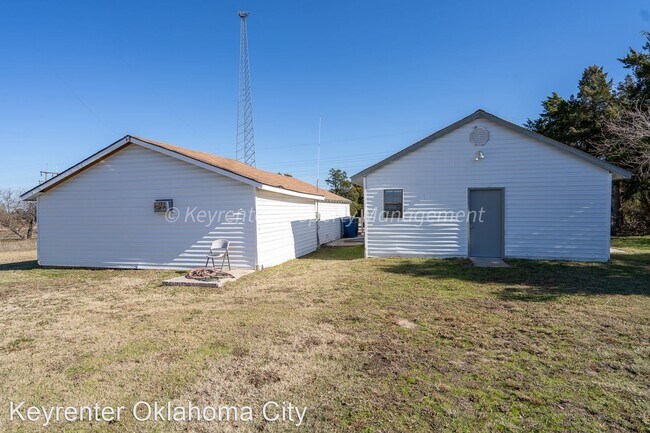 Foto del edificio - 3 br, 2 bath House - 2129 N Dobbs Rd