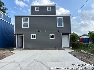 Building Photo - 3038 W Salinas