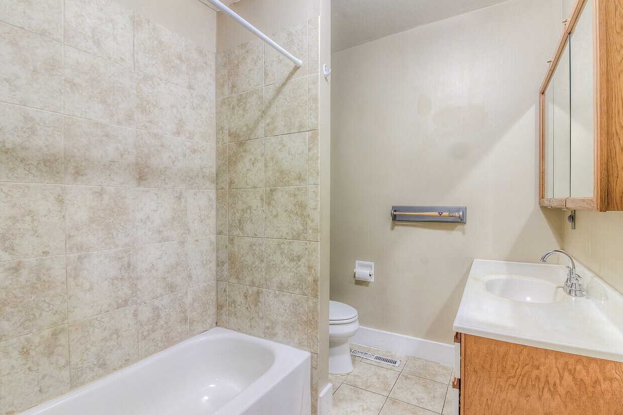 Foto del edificio - 96th Ave