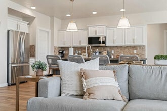 Building Photo - 3173 S Mystic Seaport Ave