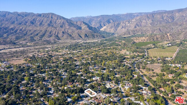 Foto del edificio - 251 N Encinal Ave