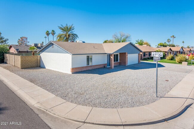 Building Photo - 4721 W Rosewood Dr