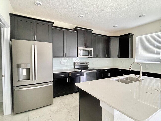 Building Photo - 14806 Winter Stay Dr