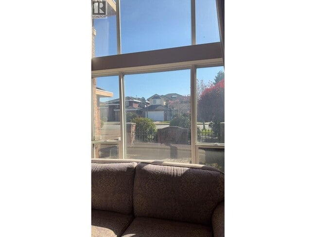 Photo du bâtiment - 6531 Magnolia Dr