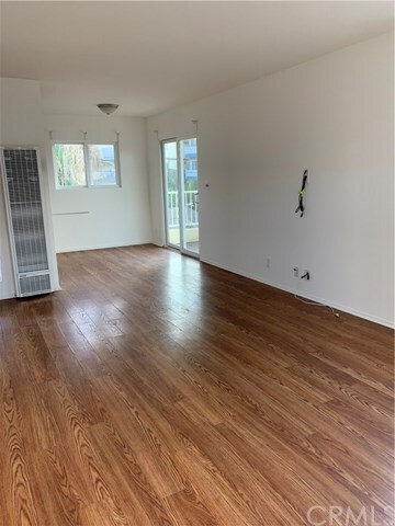 Foto del edificio - 227 W Canada