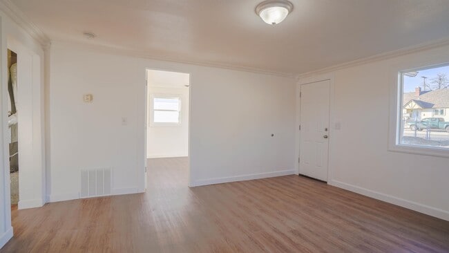 Building Photo - 3608 E Frederick Ave