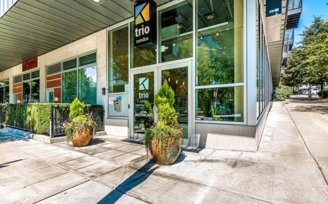 Building Photo - 2 bedroom in Seattle WA 98121