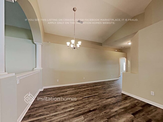 Building Photo - 2384 Barons Ct