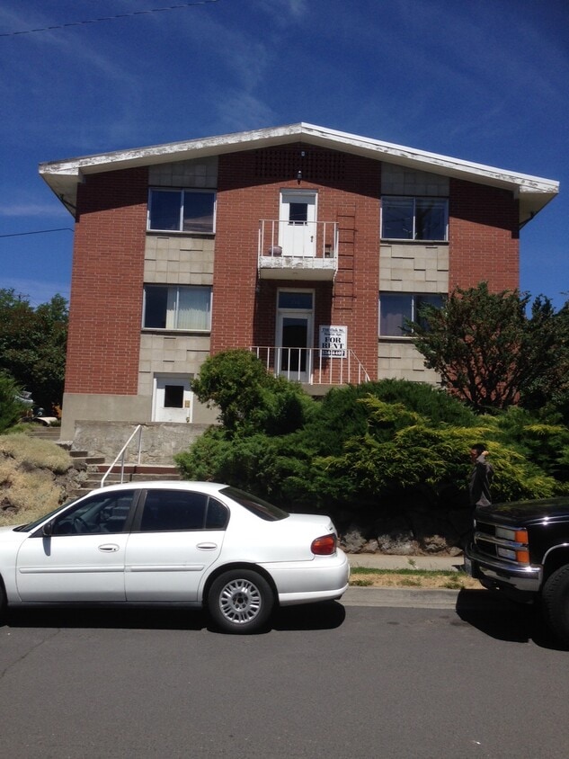 710 NE Oak St Unit 18, Pullman, WA 99163 Apartments in Pullman, WA