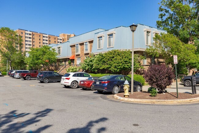 Foto del edificio - Beautiful 2-bedroom, 1.5-bath